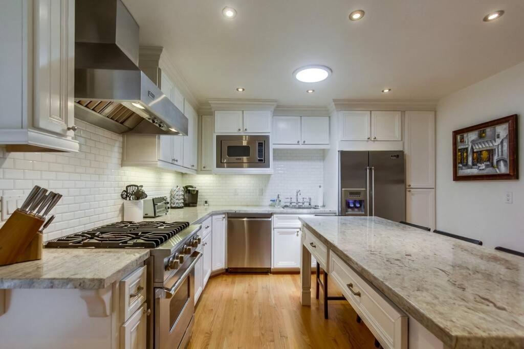 Cozy Craftsman Bungalow, Hillcrest/Mission Hills サンディエゴ エクステリア 写真